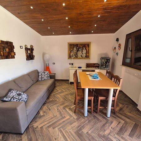 Villa Fiore - Piscina E Idromassaggio Itri Kültér fotó