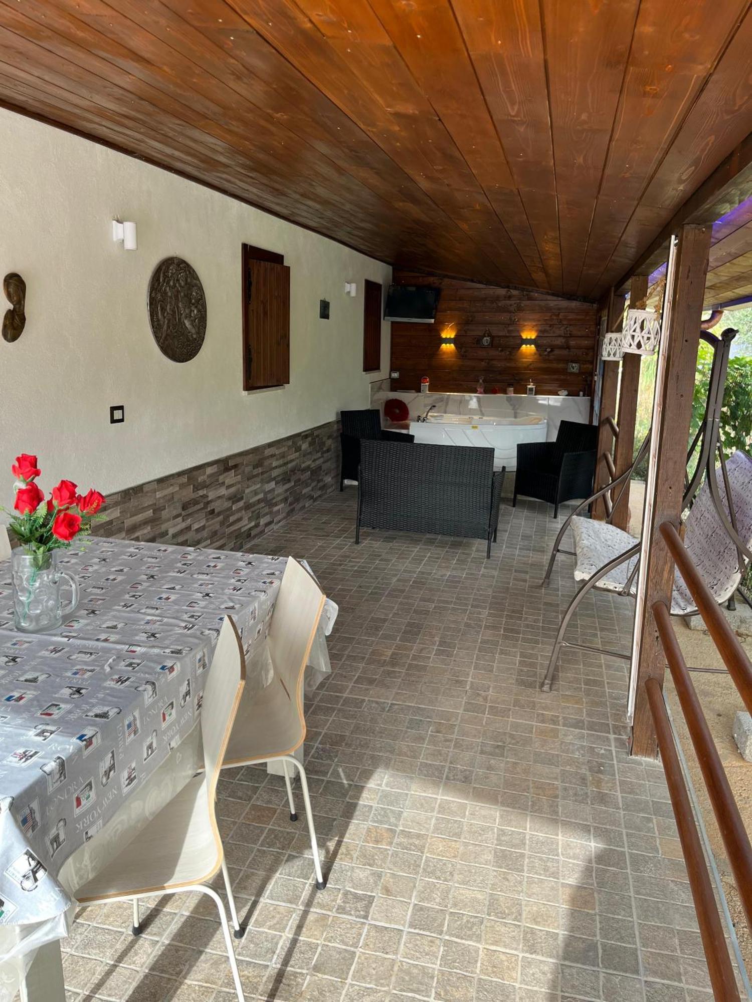 Villa Fiore - Piscina E Idromassaggio Itri Kültér fotó